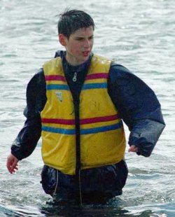 cagoule blue swimming in clothes